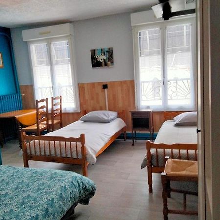 Hotel Le Gibergeon Signy-lʼAbbaye Zewnętrze zdjęcie